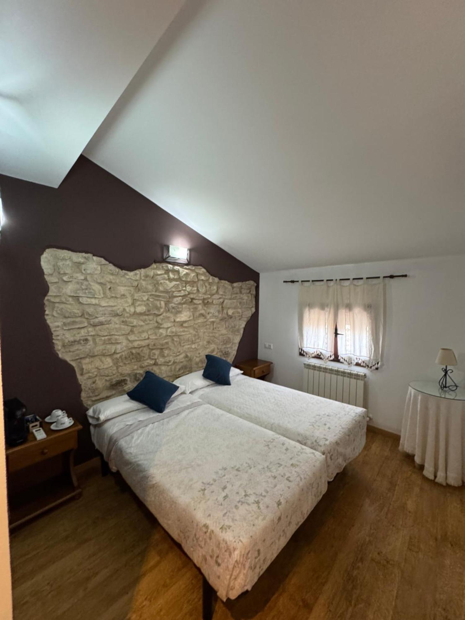 Casa Rural Marga Tardienta Exteriér fotografie